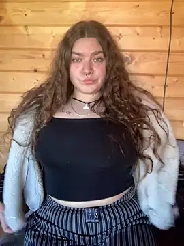 Snapshot of badcurvy chatting on 03-06-25, 10:41 badcurvy online show from 03-06-25, 10:41