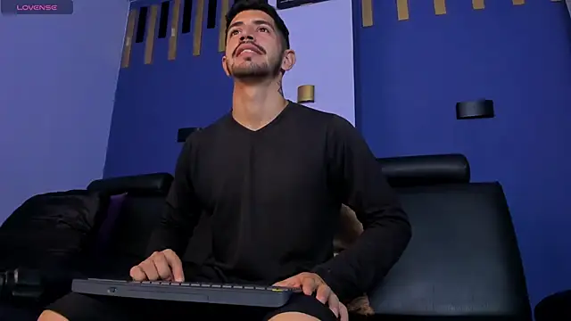 AlejandroStormm online show from 10-06-25, 09:45