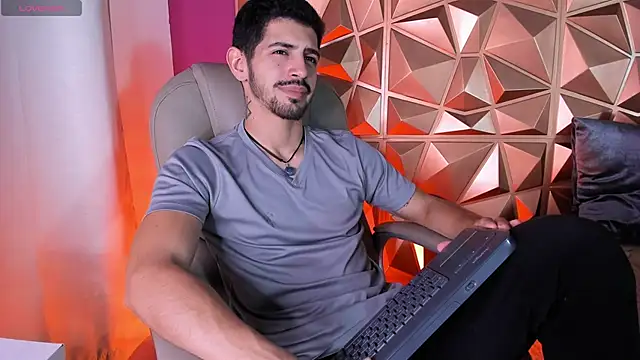 AlejandroStormm online show from 03-21-26, 04:06