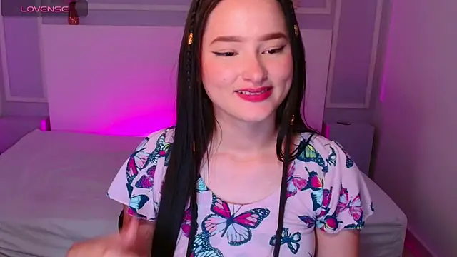 Snapshot of JasmineBella0 chatting on 03-02-25, 05:01 JasmineBella0 online show from 03-02-25, 05:01