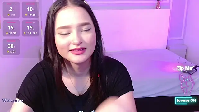 Snapshot of JasmineBella0 chatting on 03-07-25, 06:43 JasmineBella0 online show from 03-07-25, 06:43