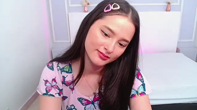 Snapshot of JasmineBella0 chatting on 03-10-25, 11:38 JasmineBella0 online show from 03-10-25, 11:38