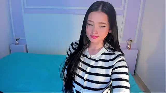 Snapshot of JasmineBella0 chatting on 10-03-25, 07:33 JasmineBella0 online show from 10-03-25, 07:33