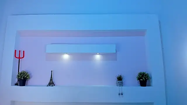 Snapshot of JasmineBella0 chatting on 11-02-25, 07:49 JasmineBella0 online show from 11-02-25, 07:49