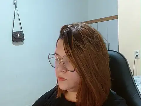 Snapshot of GoddessChaar chatting on 02-28-25, 09:44 GoddessChaar online show from 02-28-25, 09:44