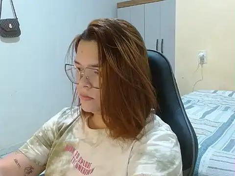 Snapshot of GoddessChaar chatting on 03-03-25, 11:00 GoddessChaar online show from 03-03-25, 11:00