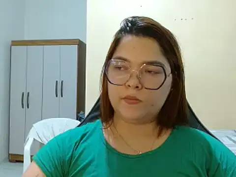 Snapshot of GoddessChaar chatting on 03-19-25, 01:21 GoddessChaar online show from 03-19-25, 01:21