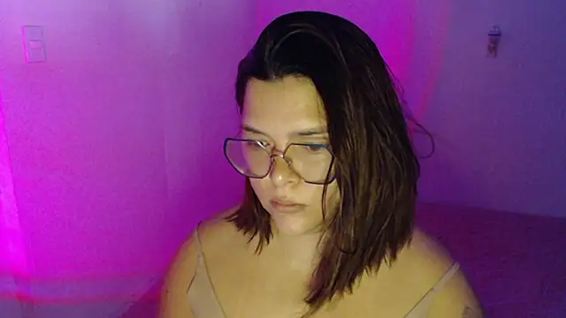 Snapshot of GoddessChaar chatting on 10-21-25, 01:34 GoddessChaar online show from 10-21-25, 01:34