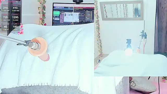 Snapshot of Genesis_Love__ chatting on 03-08-25, 03:56 Genesis Love online show from 03-08-25, 03:56