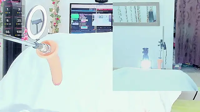 Snapshot of Genesis_Love__ chatting on 03-14-25, 04:09 Genesis Love online show from 03-14-25, 04:09