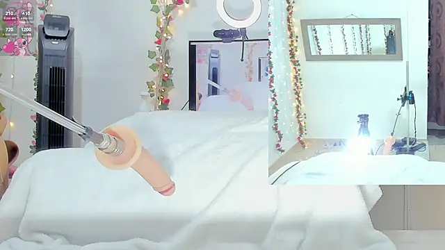 Snapshot of Genesis_Love__ chatting on 10-06-25, 09:29 Genesis Love online show from 10-06-25, 09:29