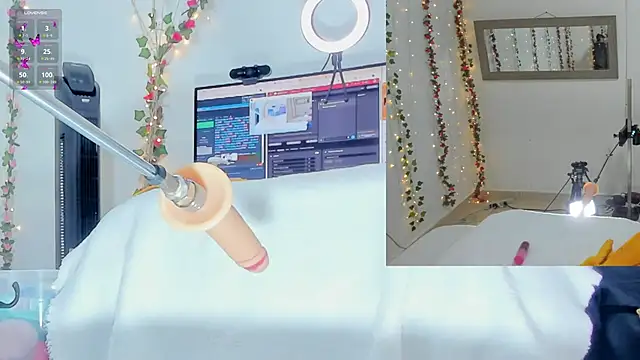 Snapshot of Genesis_Love__ chatting on 11-06-25, 09:10 Genesis Love online show from 11-06-25, 09:10