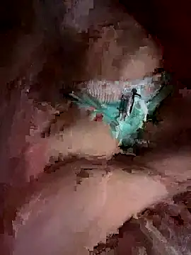 Snapshot of usedingoodcondition chatting on 10-27-25, 03:32 usedingoodcondition online show from 10-27-25, 03:32