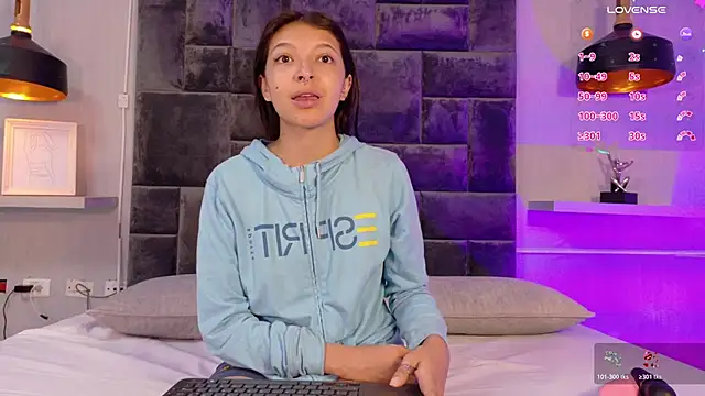 Snapshot of sheylawood chatting on 02-22-26, 02:26 sheylawood online show from 02-22-26, 02:26