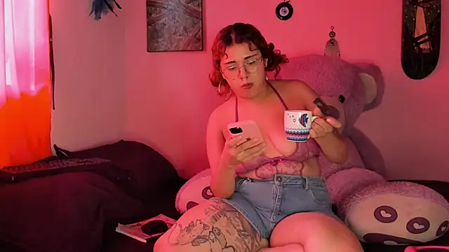 Snapshot of Maddy_Jhonsson chatting on 02-16-26, 08:38 Maddy Jhonsson online show from 02-16-26, 08:38