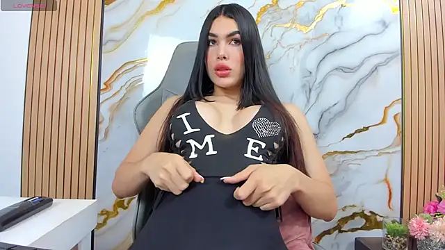 Hannaroosseee online show from 06-20-26, 11:40