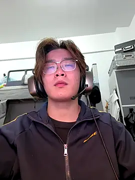 Anson0722 online show from 12-02-25, 07:36