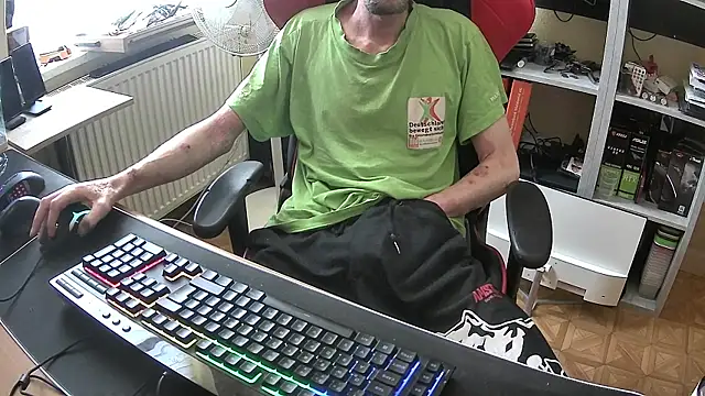DerGeileLoveboy online show from 05-25-26, 09:59