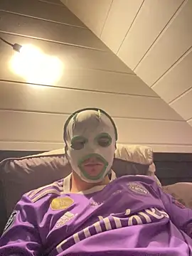 Snapshot of leobarth chatting on 03-28-26, 05:07 leobarth online show from 03-28-26, 05:07