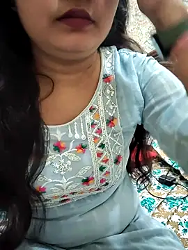 RICHA 0 online show from 02-25-25, 04:57