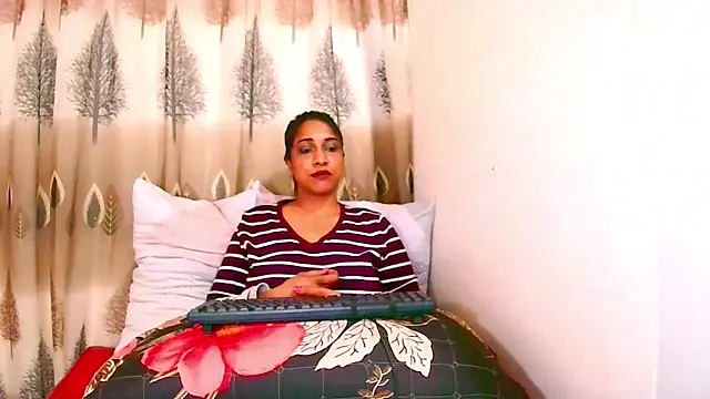 Indian Erotic69 online show from 07-14-26, 10:21