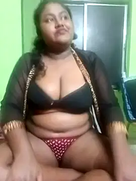 Snapshot of horny_diana chatting on 03-07-25, 09:48 horny diana online show from 03-07-25, 09:48