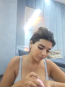 Bella Posh online show from 10-14-25, 07:20