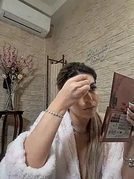 Bella Posh online show from 02-11-26, 07:46