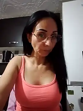 Snapshot of Ramona870 chatting on 02-20-25, 08:36 Ramona870 online show from 02-20-25, 08:36