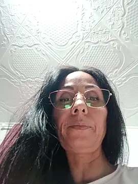 Snapshot of Ramona870 chatting on 09-11-25, 07:36 Ramona870 online show from 09-11-25, 07:36