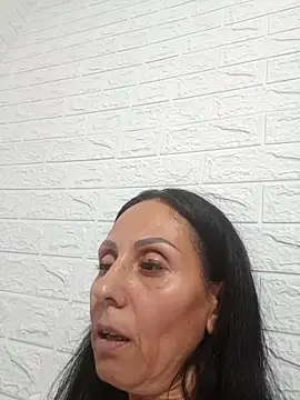 Snapshot of Ramona870 chatting on 10-24-25, 11:01 Ramona870 online show from 10-24-25, 11:01