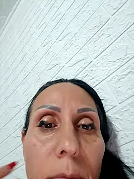 Snapshot of Ramona870 chatting on 10-27-25, 06:01 Ramona870 online show from 10-27-25, 06:01