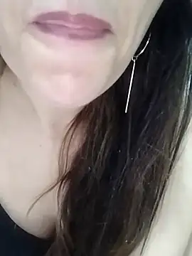 Snapshot of BUSE8821 chatting on 03-26-26, 11:54 BUSE8821 online show from 03-26-26, 11:54