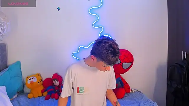 callum 77 online show from 11-11-25, 04:34