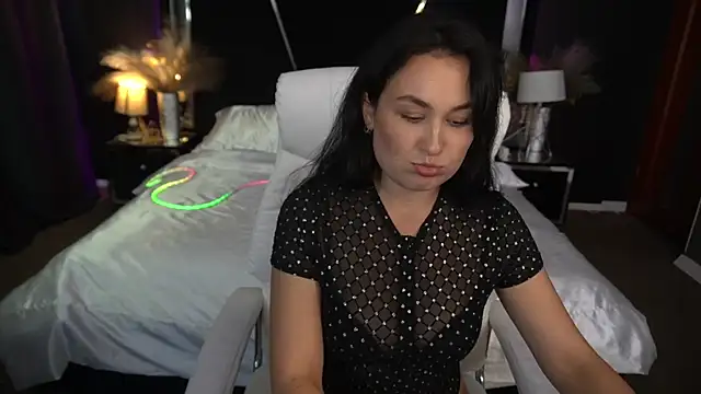 Snapshot of LilyFoxyy chatting on 11-04-25, 01:54 LilyFoxyy online show from 11-04-25, 01:54