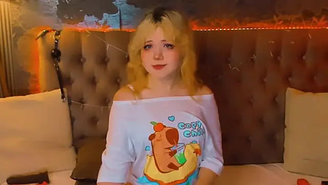 EmilyAngells online show from 05-13-26, 06:44