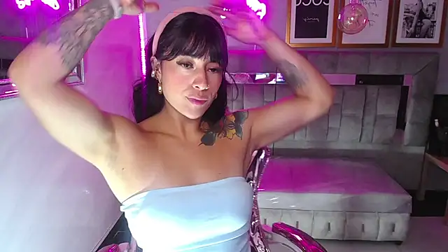 Isabella Collen v online show from 03-22-25, 12:46