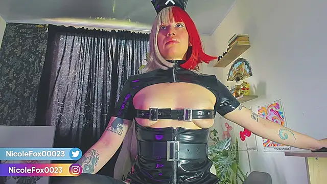 NicoleFox23  online show from 03-09-25, 07:05