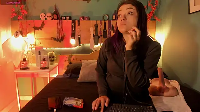 ChloeAllennn online show from 11-01-25, 12:07