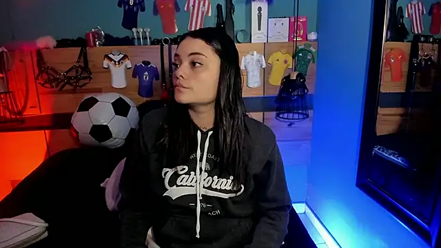 ChloeAllennn online show from 06-25-26, 11:37