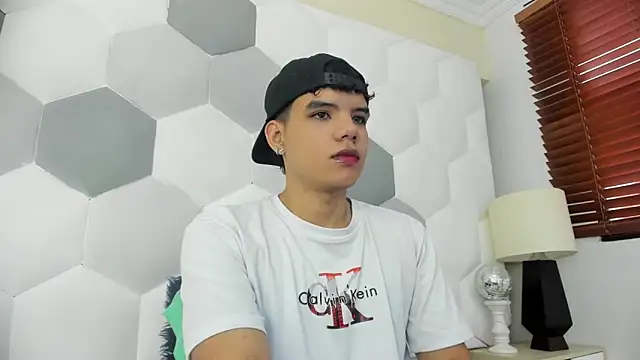 Axel Forte online show from 09-22-25, 01:02