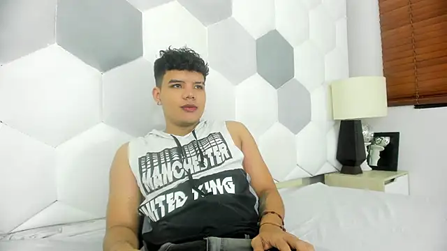 Axel Forte online show from 03-25-26, 01:17