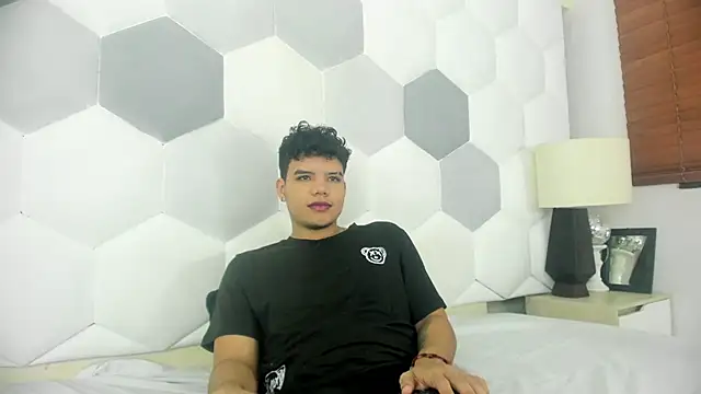 Snapshot of Axel_Forte chatting on 04-04-26, 02:03 Axel Forte online show from 04-04-26, 02:03