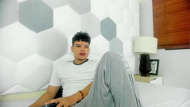 Snapshot of Axel_Forte chatting on 04-25-26, 03:09 Axel Forte online show from 04-25-26, 03:09