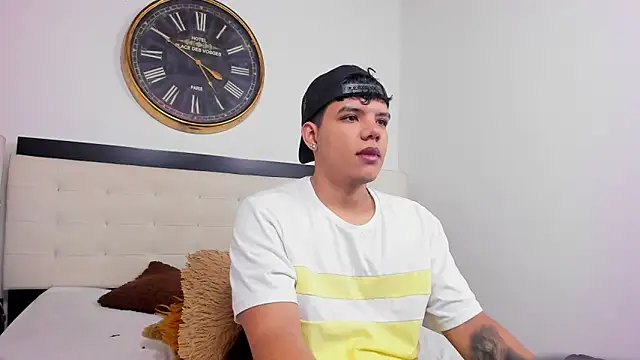 Snapshot of Axel_Forte chatting on 05-19-26, 02:12 Axel Forte online show from 05-19-26, 02:12