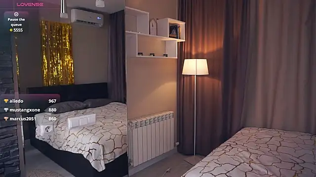 Snapshot of SibleyBurner chatting on 03-05-25, 09:15 SibleyBurner online show from 03-05-25, 09:15