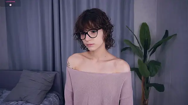 Snapshot of SibleyBurner chatting on 09-25-25, 07:17 SibleyBurner online show from 09-25-25, 07:17