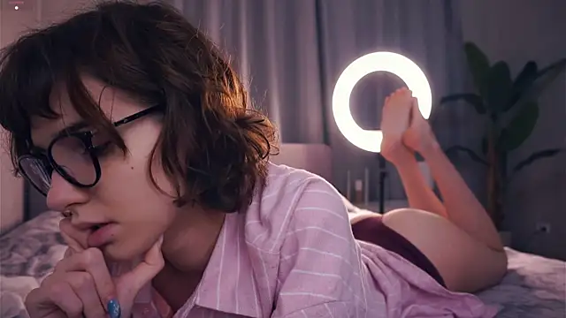 Snapshot of SibleyBurner chatting on 11-05-25, 07:14 SibleyBurner online show from 11-05-25, 07:14