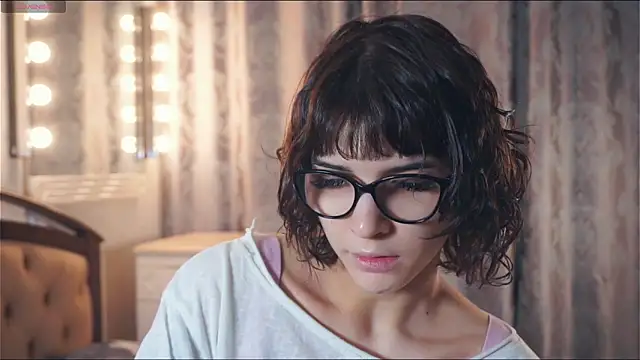 Snapshot of SibleyBurner chatting on 01-16-26, 05:22 SibleyBurner online show from 01-16-26, 05:22