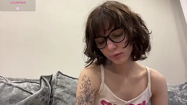 Snapshot of SibleyBurner chatting on 03-02-26, 04:25 SibleyBurner online show from 03-02-26, 04:25